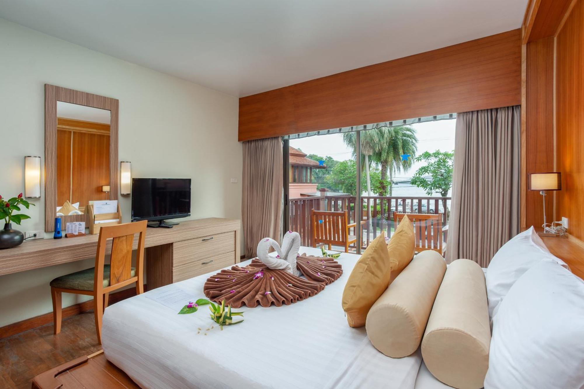 普吉岛-瓶庐海景度假酒店 Phuket Pl Seaview Resort Patong Bagian luar foto